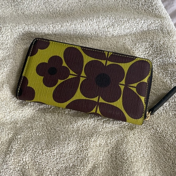 Orla Kiely Wallet - Picture 3 of 9